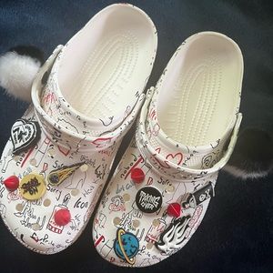 Disney X Cruella Crocs